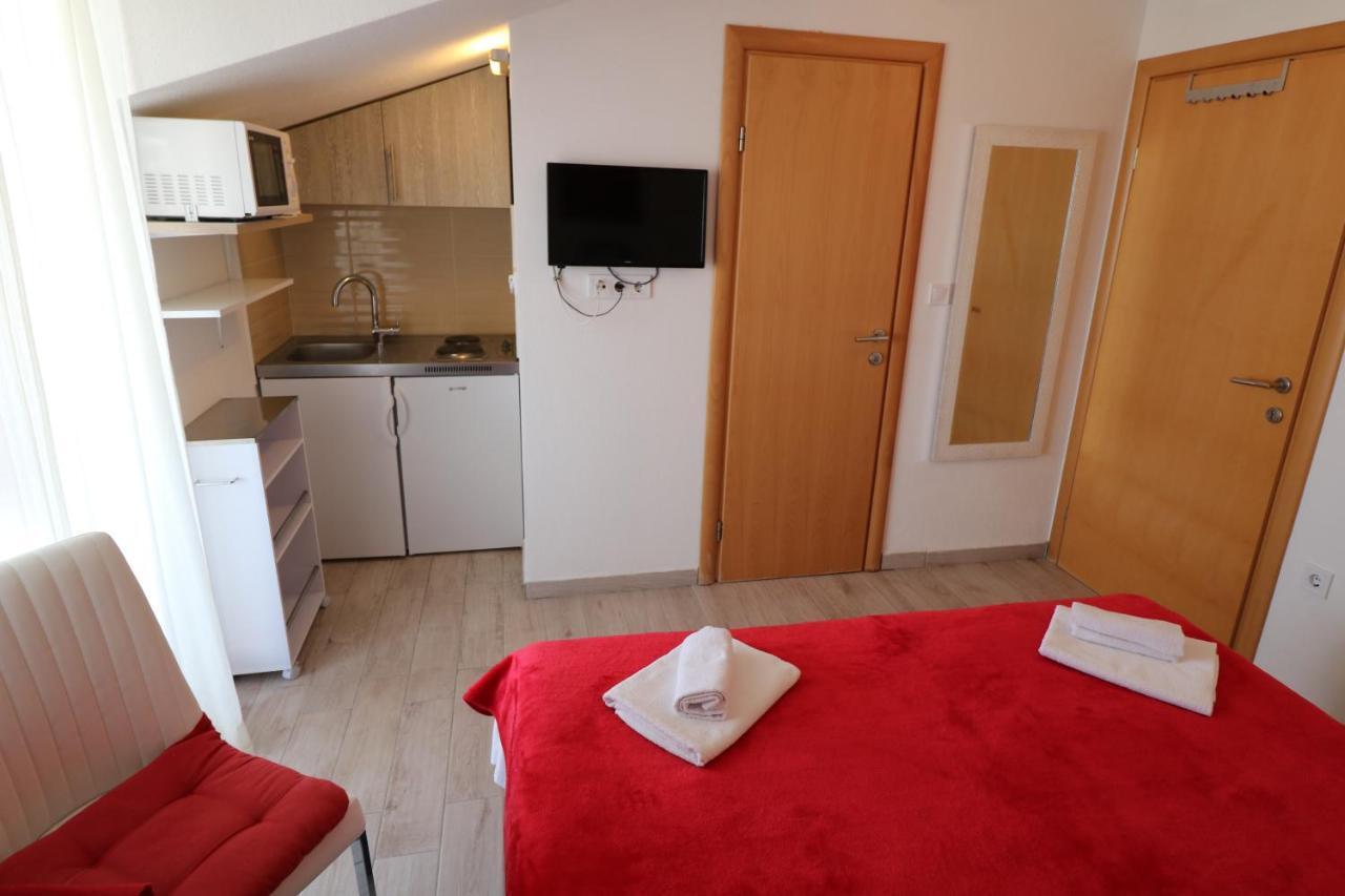 Apartmani Bilokapic Primošten Екстериор снимка